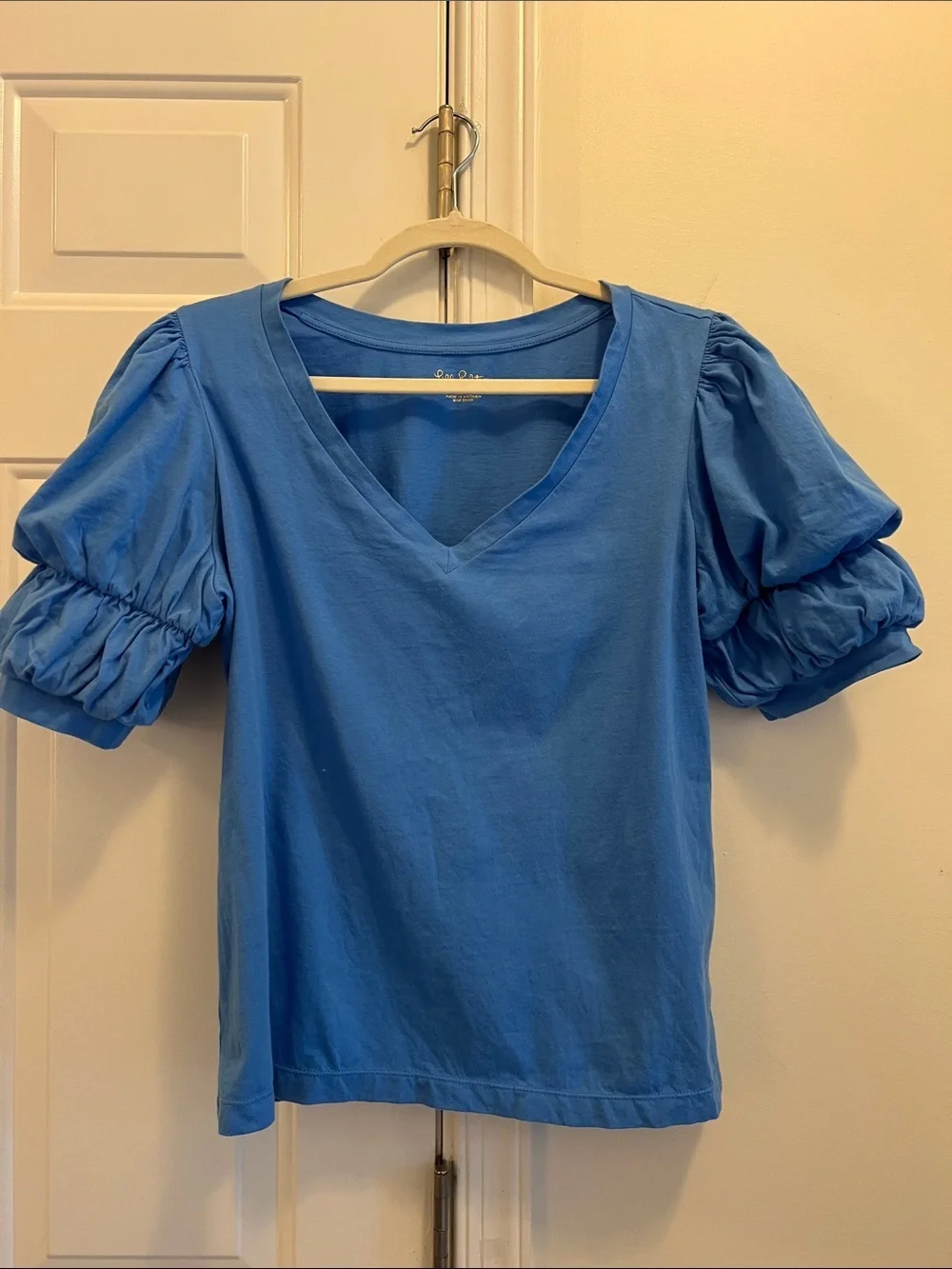 Lilly Pulitzer M DiCola puffed sleeve v neck top